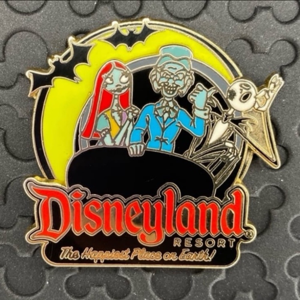 Disney parks haunted mansion nightmare before Christmas doom buggy 3D pin